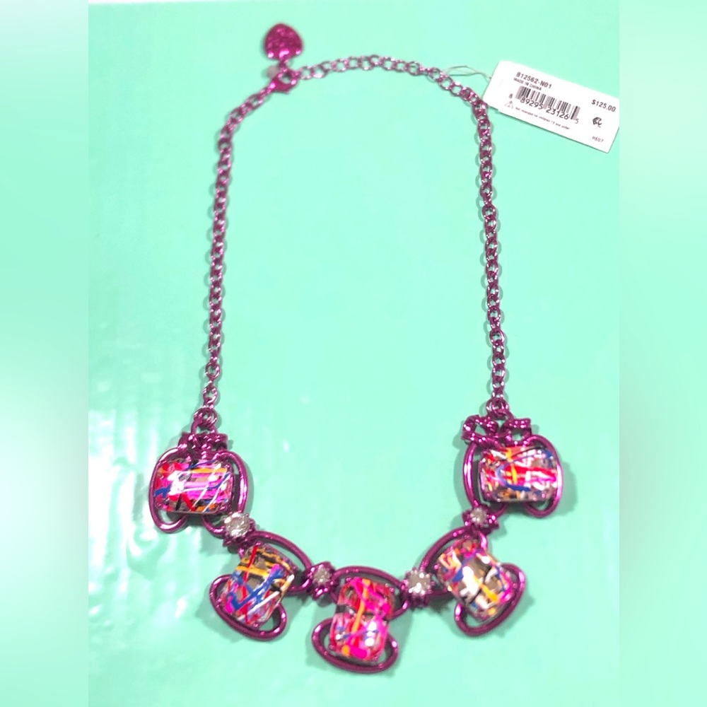 Rare extra large Harlem shake Graffiti statement necklace nwt
